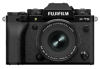 Fujifilm X T5 Mirrorless Camera with XF16 50mmF2.8 4.8 R LM WR Fujifilm X T5 Mirrorless Camera with XF16 50mmF2.8 4.8 R LM WR