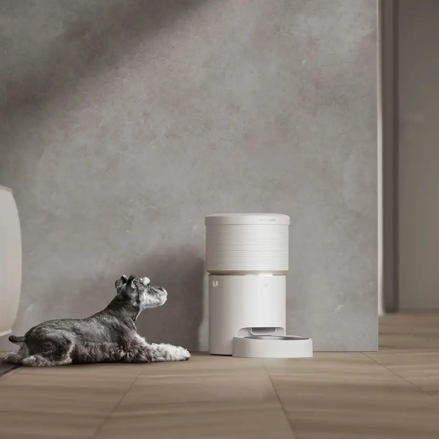 Alt View 19. PETLIBRO - Space Automatic Dog Feeder - White.