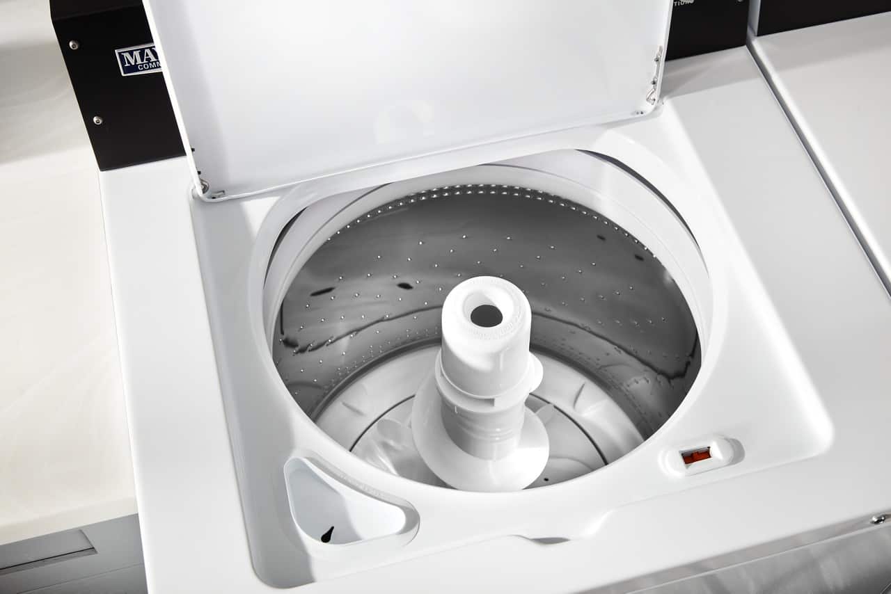 The text on the image reads:
"MA
COMBI"