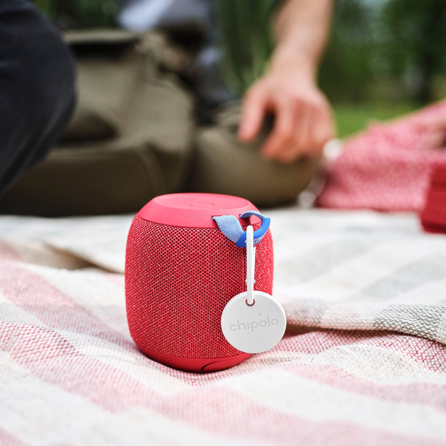 Alt View 19. Chipolo - Point Bundle Item Finders -Works with Google Find My Device App - White.