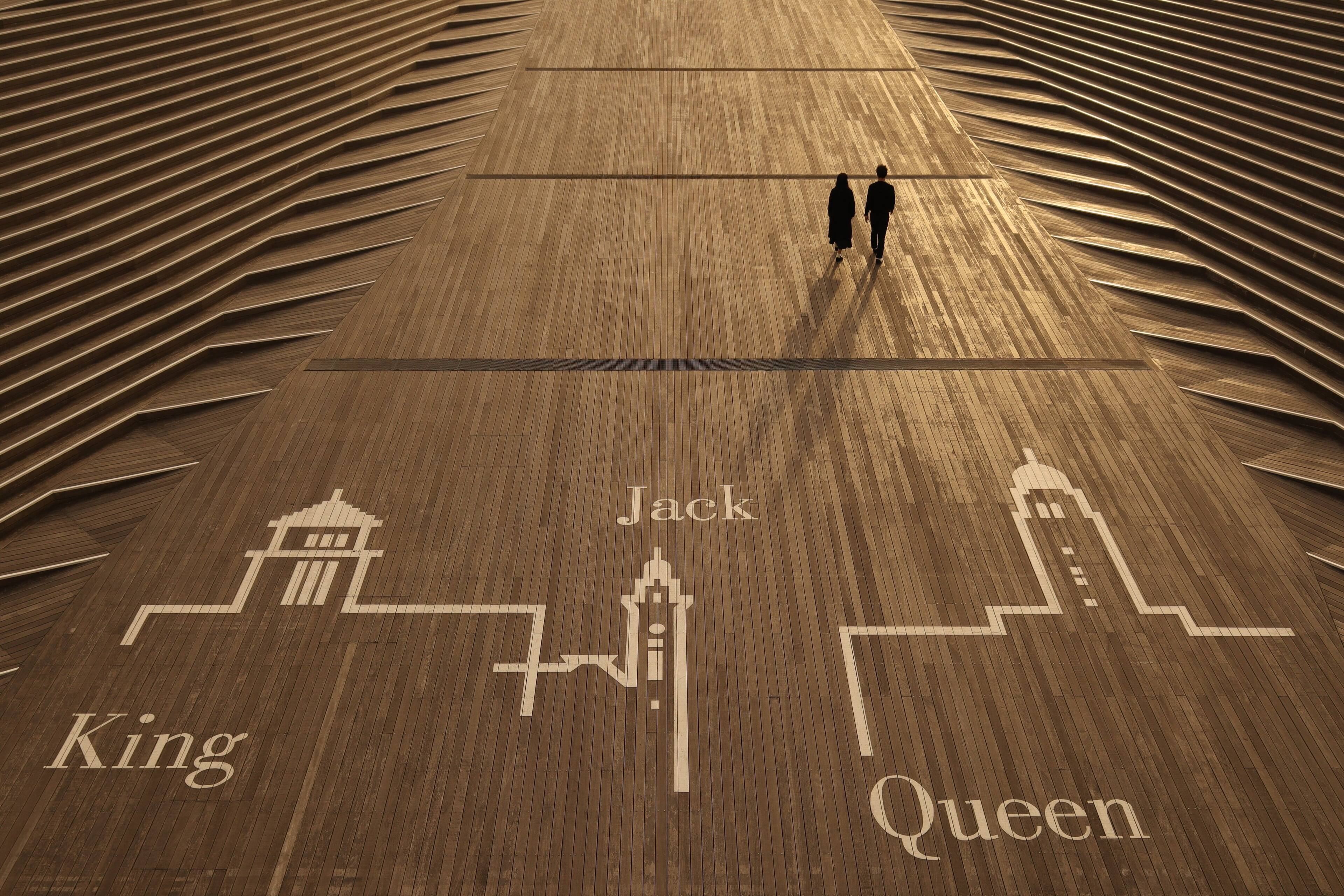 Alt View 29. Canon - EOS R100 4K Video Mirrorless Camera Special Edition 2 Lens Kit with RF-S 18-45mm and RF-S 55-210mm Lenses - Black.