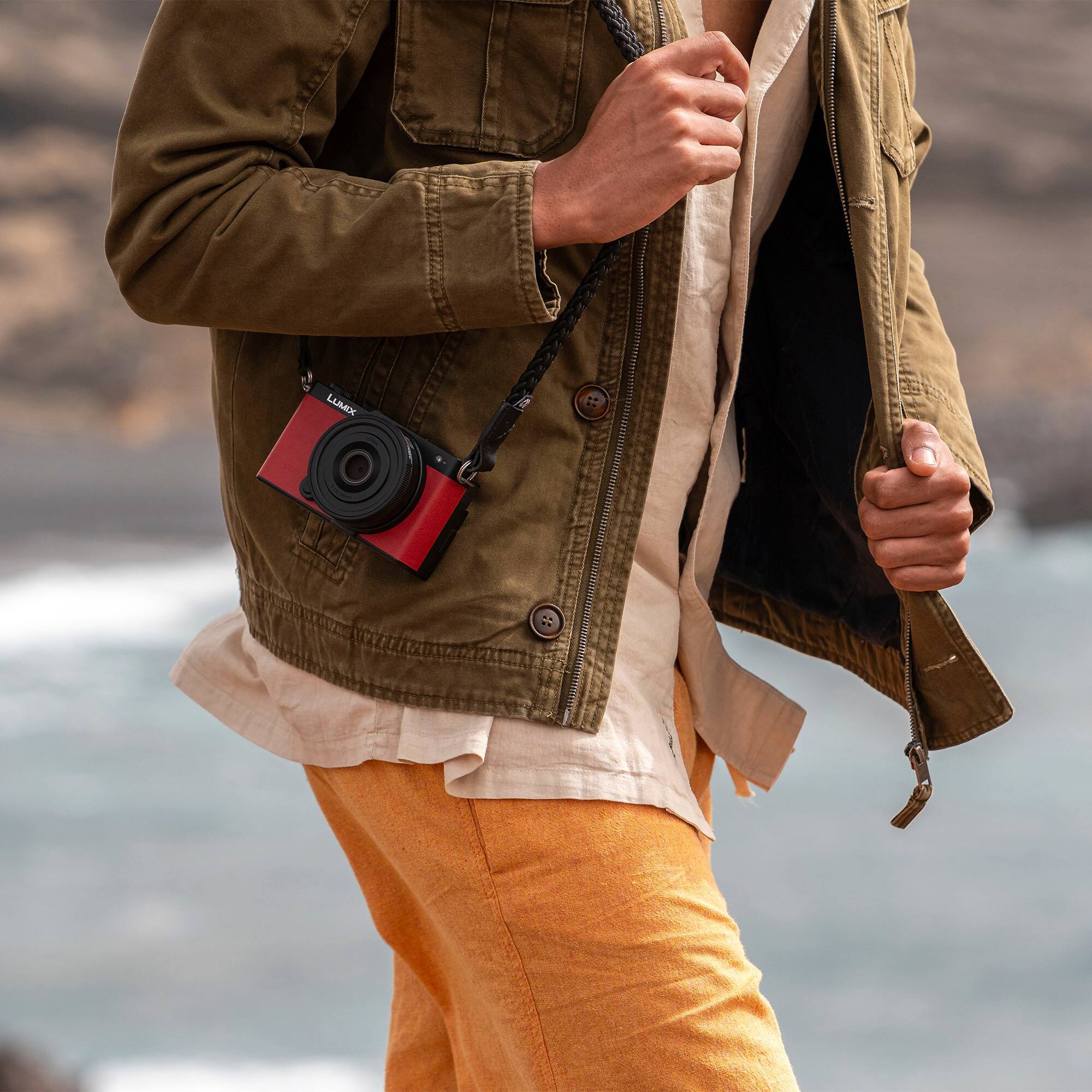 Alt View 15. Panasonic - LUMIX S 26mm F8 (S-R26) Fixed Focal Length Pancake Lens for LUMIX S series Camera - Black.