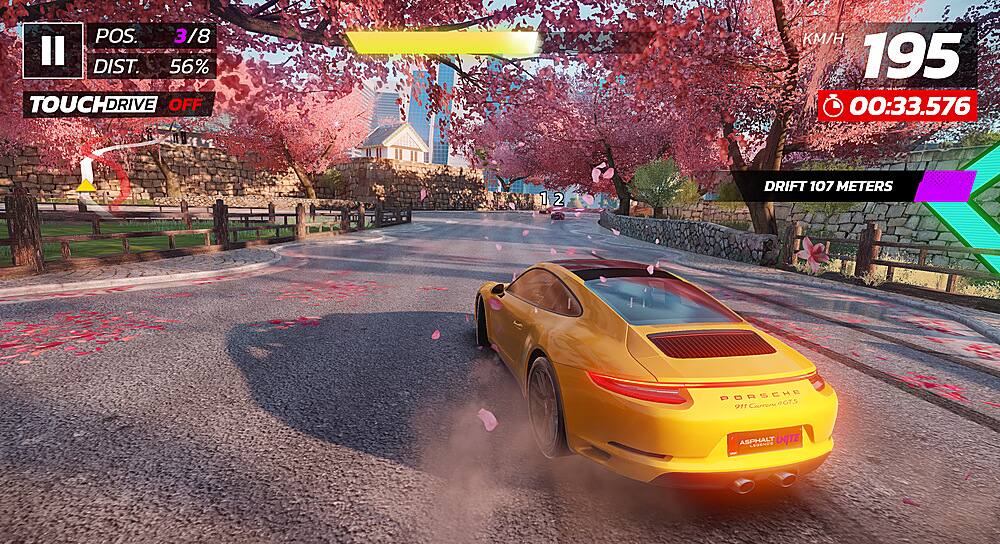 The image is a video game scene featuring a yellow sports car driving down a street. The car is drifting around a curve, and the game is set to a timer of 1:33.576. The car is traveling at a speed of 195 km/h. The game is likely a racing game, as the car is navigating through a curve and the timer is counting down.