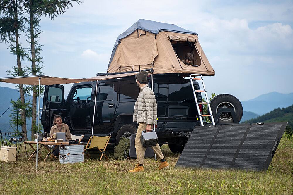 Alt View 16. EcoFlow - NextGen 160W Portable Solar Panel - Black.