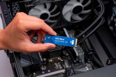 WD Blue SN5000 4TB Internal SSD PCIe Gen 4 x4 NVMe WDBS3F0040BNC WD Blue SN5000 4TB Internal SSD PCIe Gen 4 x4 NVMe WDBS3F0040BNC