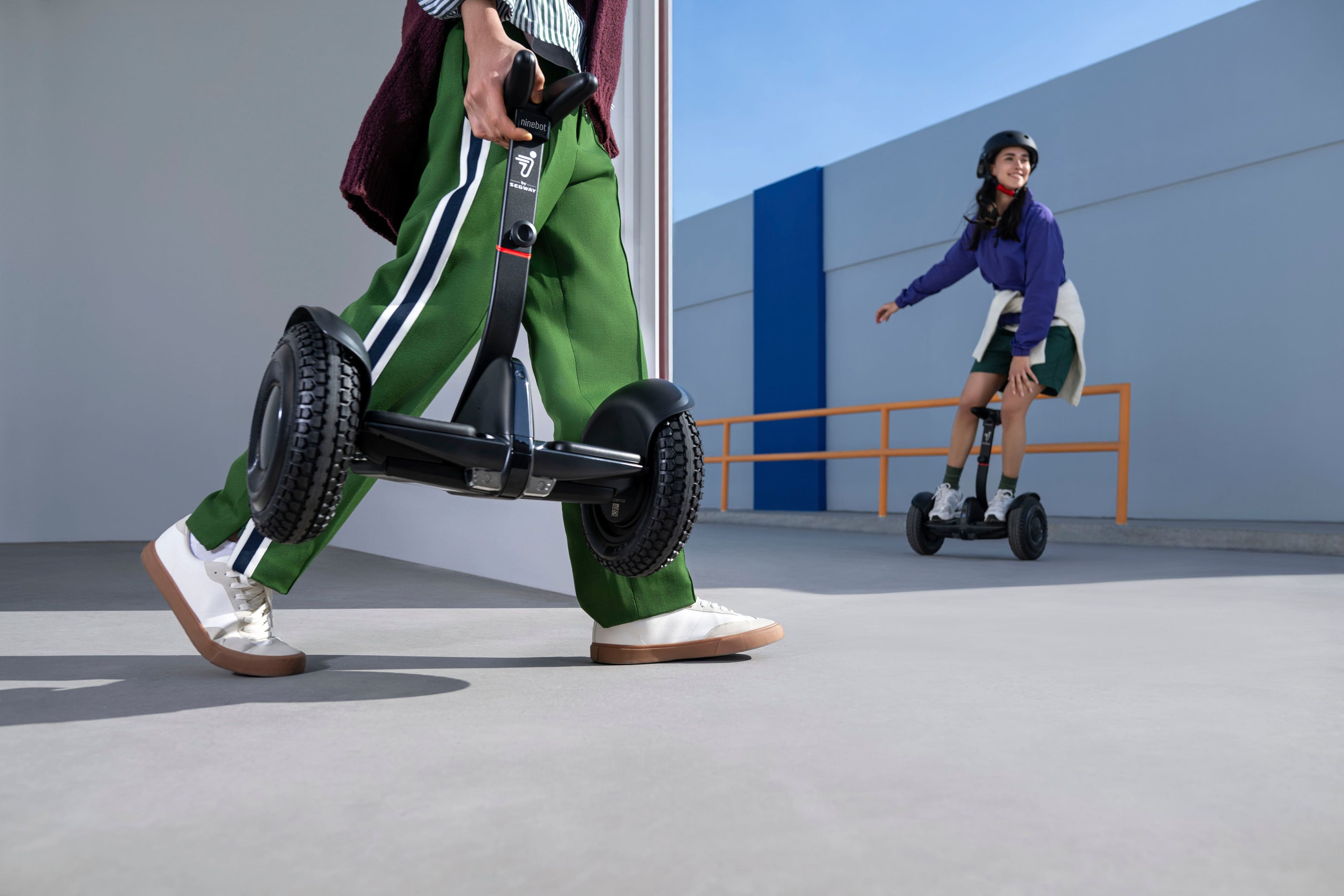 Alt View 14. Segway - Ninebot S2 w/21.7 mi Max Operating Range & 11.2 mph Max Speed - Black.