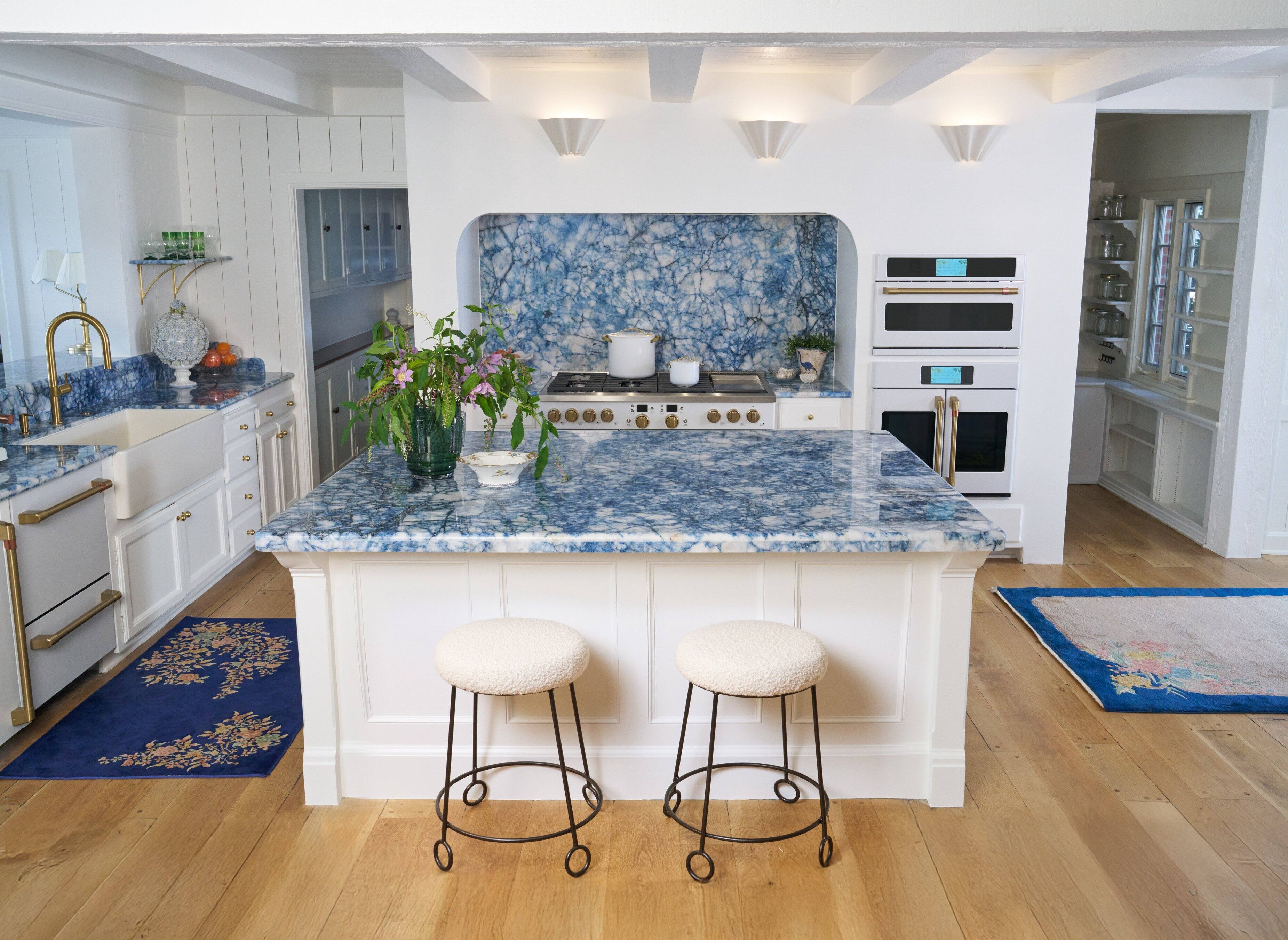 Alt View 17. Café - Professional Series 30" Built-In Single Electric Convection Wall Oven, Customizable - Stainless steel.