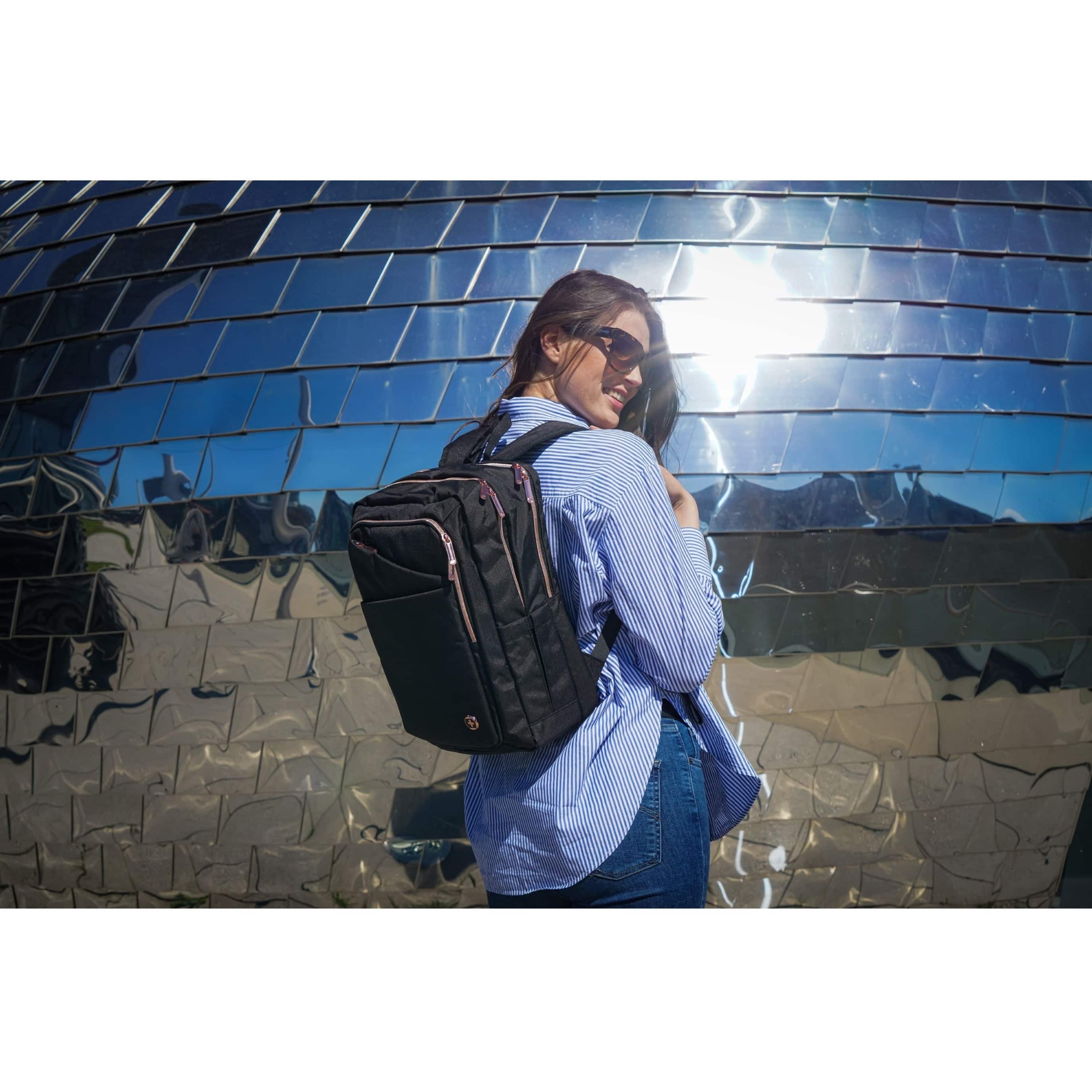 Alt View 36. Swissdigital Design - Carrying Case - Black.