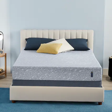 Front. Serta - Sheepless Nights 9" Medium Foam Mattress -Queen - Blue.