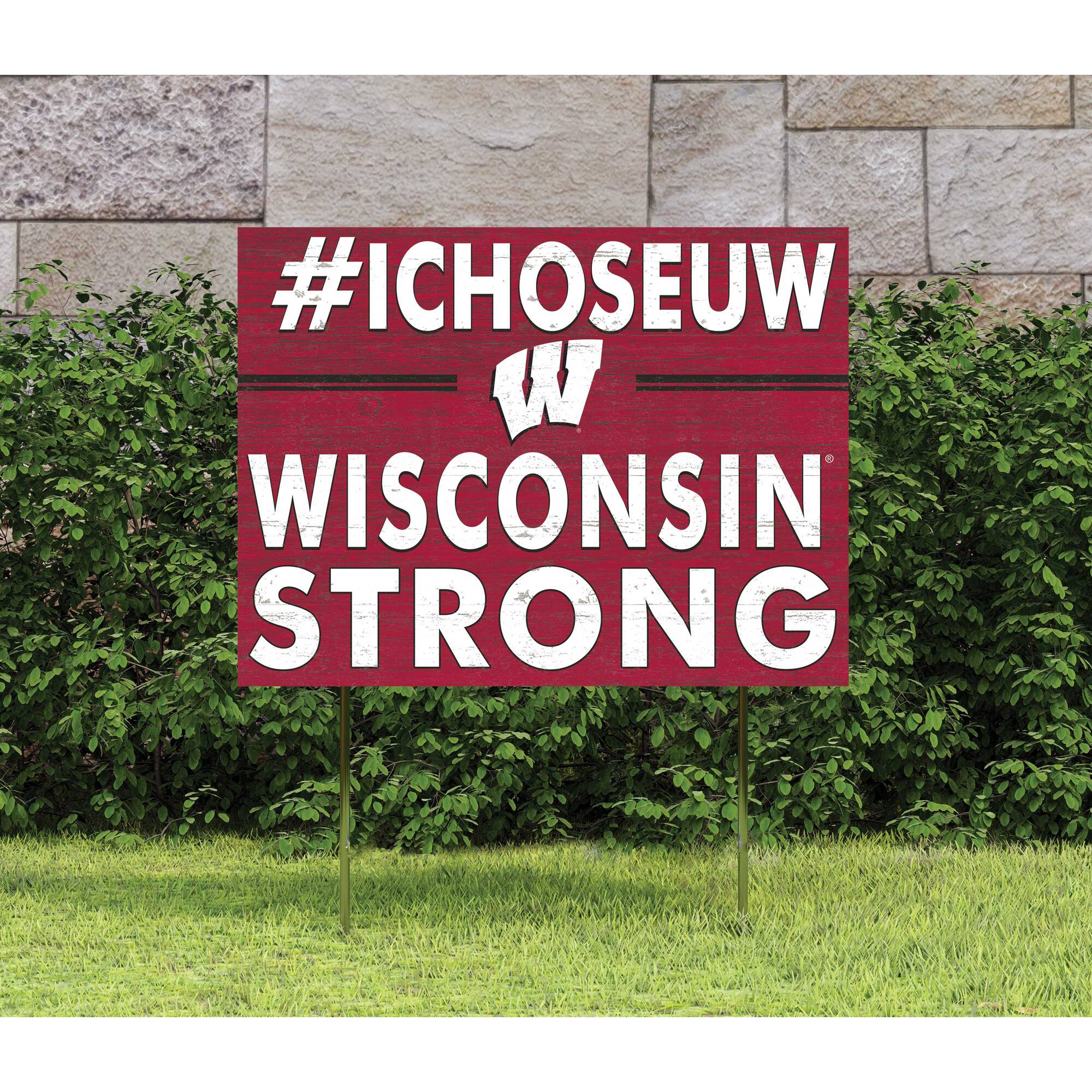 #ICHOOSEUW  
W  
WISCONSIN  
STRONG