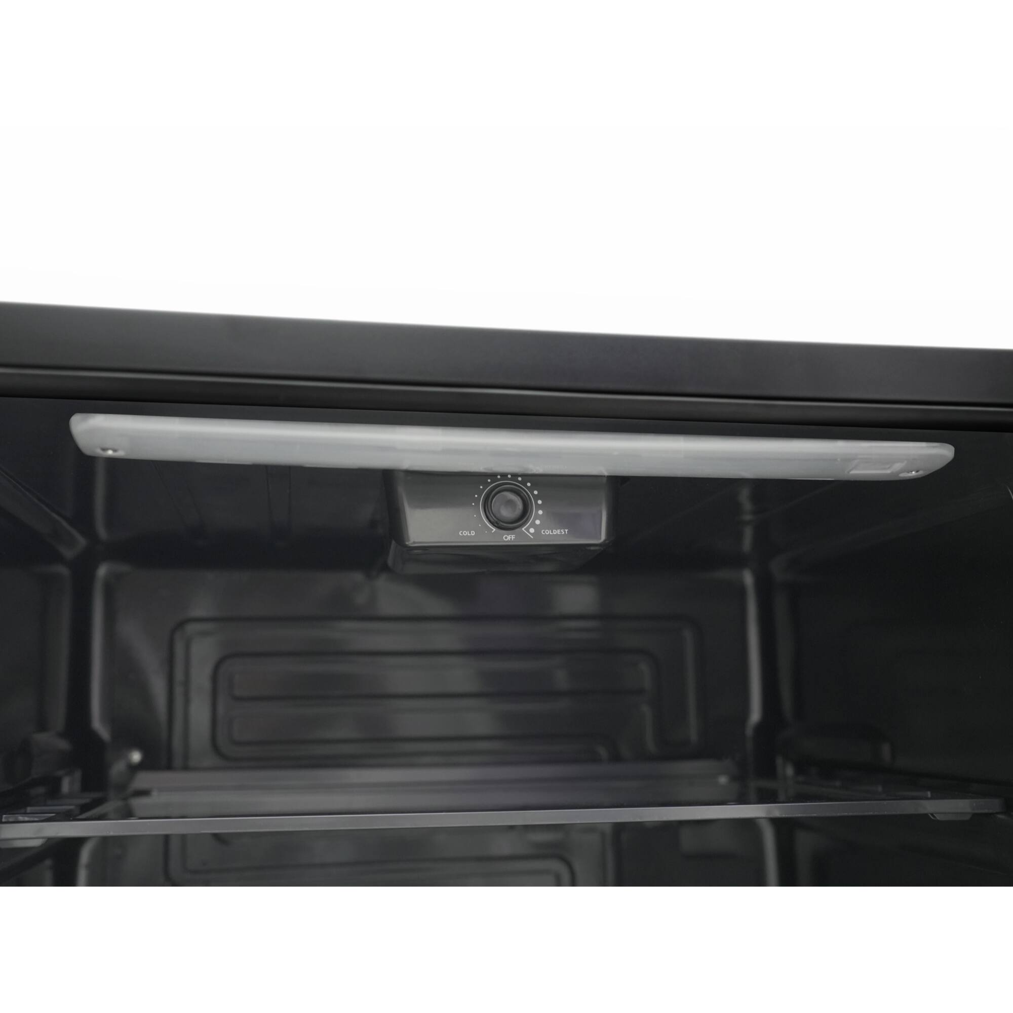 The text on the image reads "LOLUA."