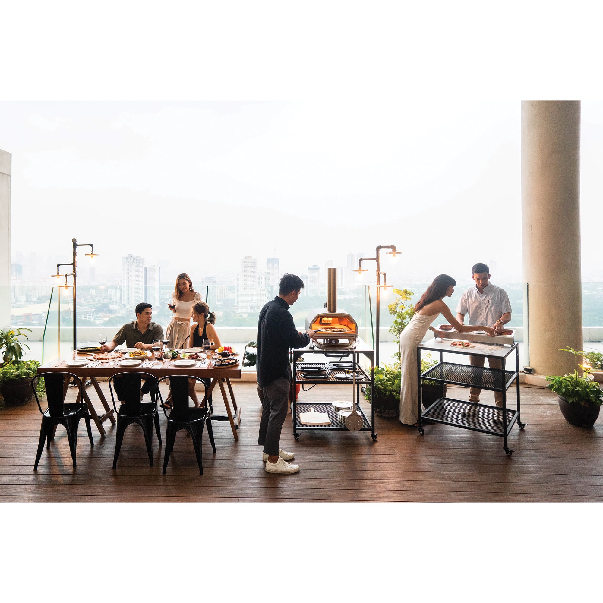 Alt View 37. Ooni - Karu 16 Multi-Fuel Pizza Oven - Black.