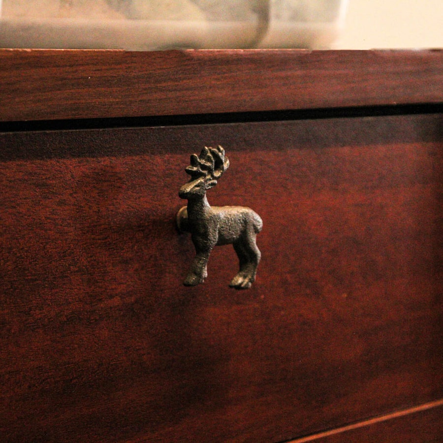 Zeckos Set of 6 Cast Iron Deer Drawer Pulls Decorative Cabinet Knob ...