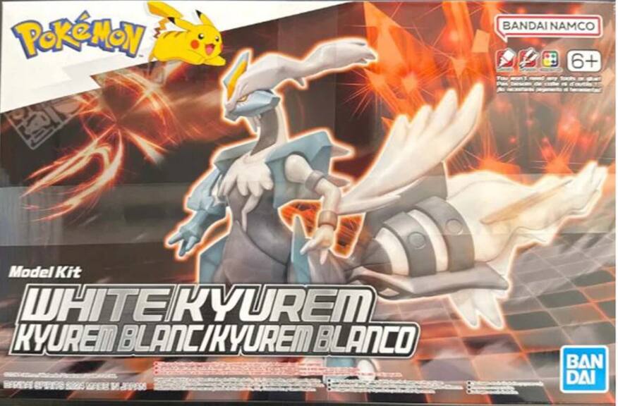 Pokémon  
BANDAI NAMCO  
6+  

Model Kit  
WHITE KYUREM  
KYUREM BLANC  
KYUREM BLANCO  

BANDAI
