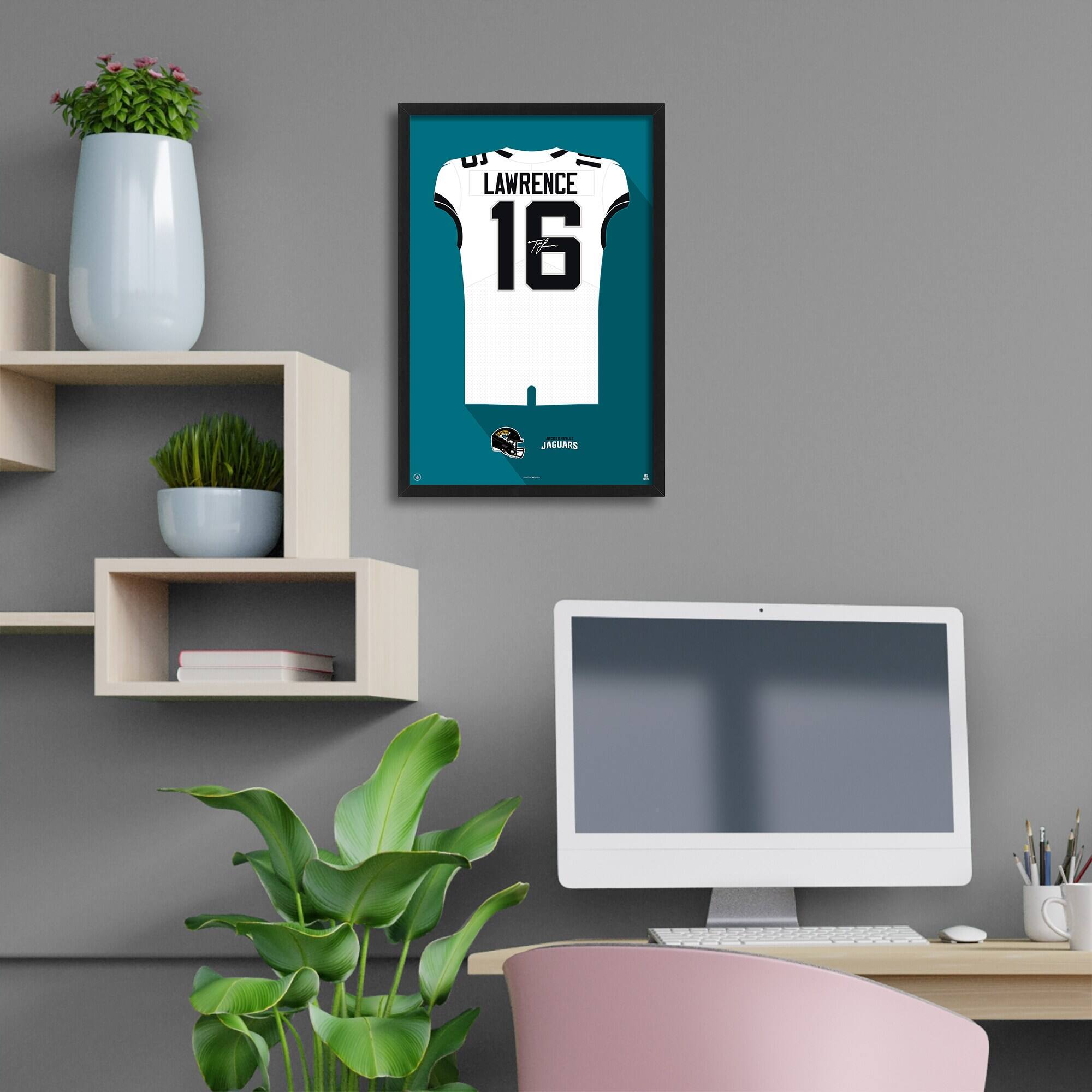 J. LAWRENCE  
16  
JAGUARS