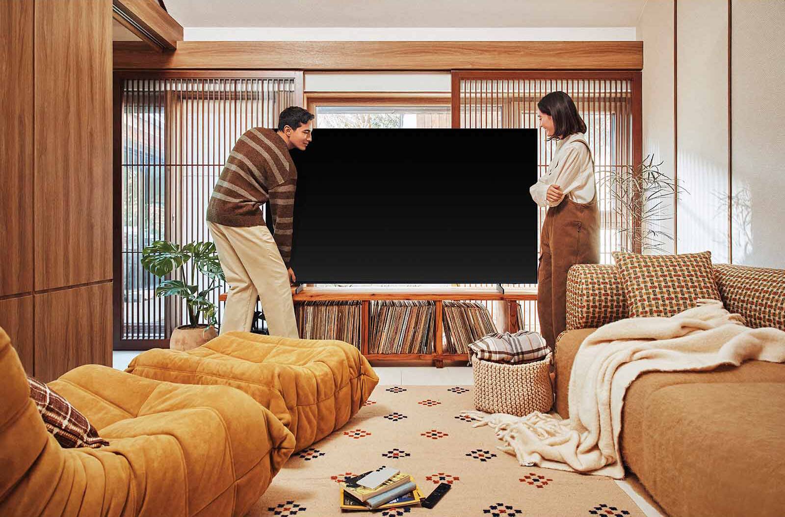 Samsung 75" Crystal UHD 4K Smart TV gallery view