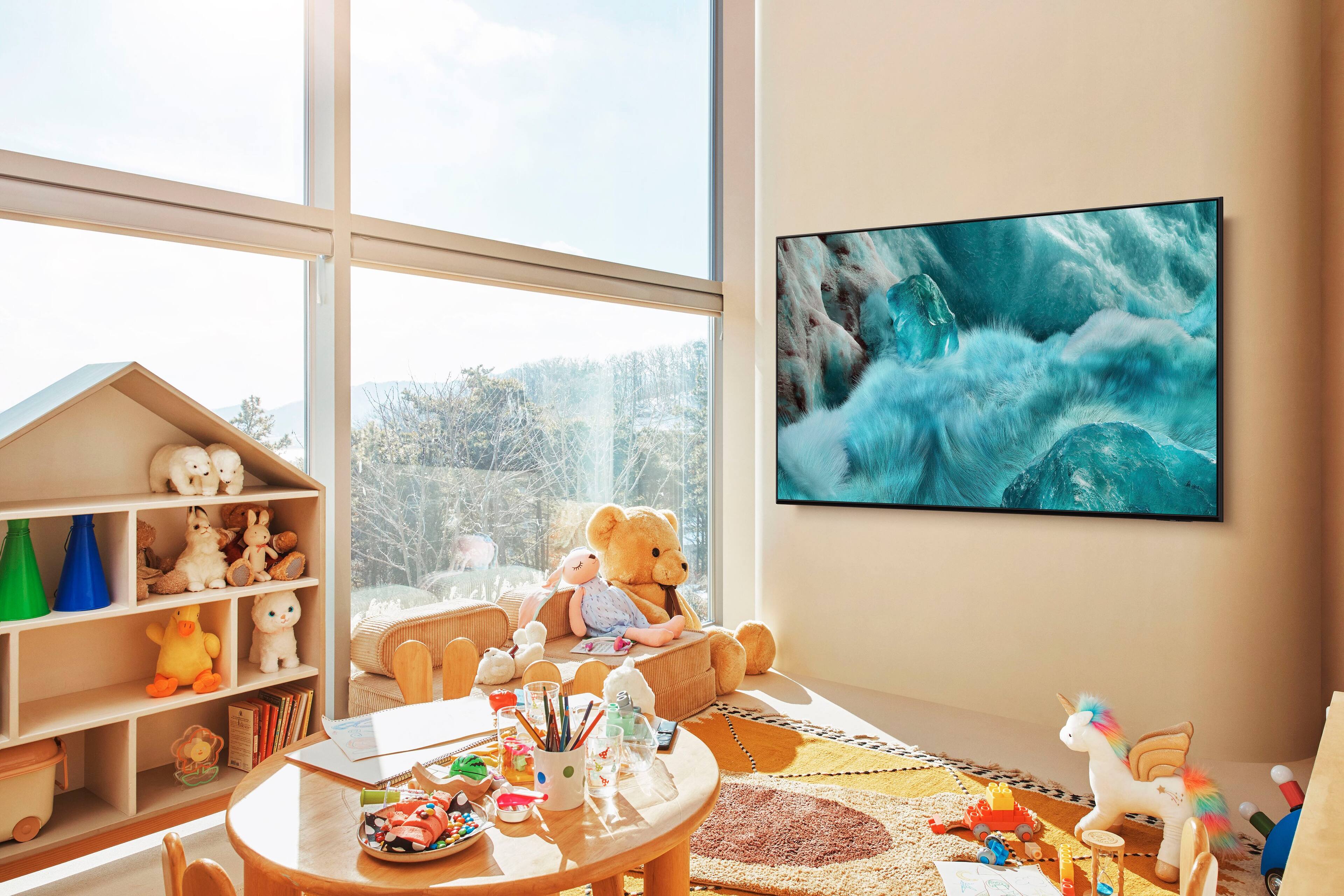 Samsung 65" Class 4K UHDTV (2160p) HDR Smart LED-LCD TV (QN65Q7FAAF) gallery view