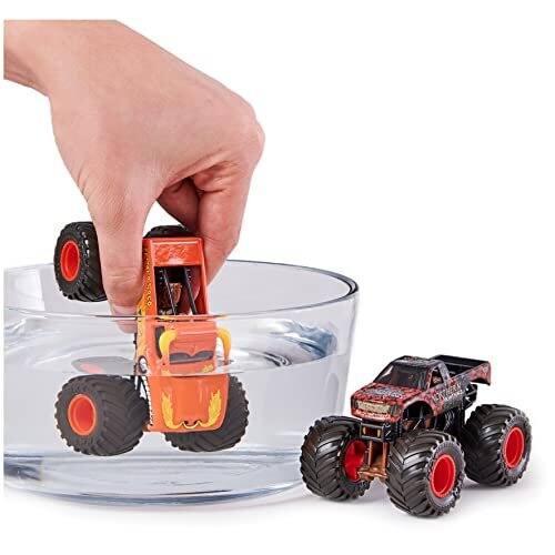 Left. Monster Jam - Monster Jam El Toro Loco vs Northern Nightmare 1:64 Scale Die-Cast Trucks 2-Pack, Dirty to Clean Color Changing - Multicolour.