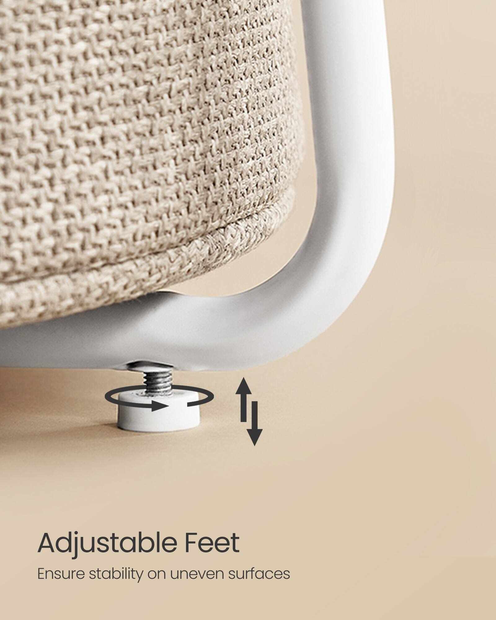 Adjustable Feet  
Ensure stability on uneven surfaces
