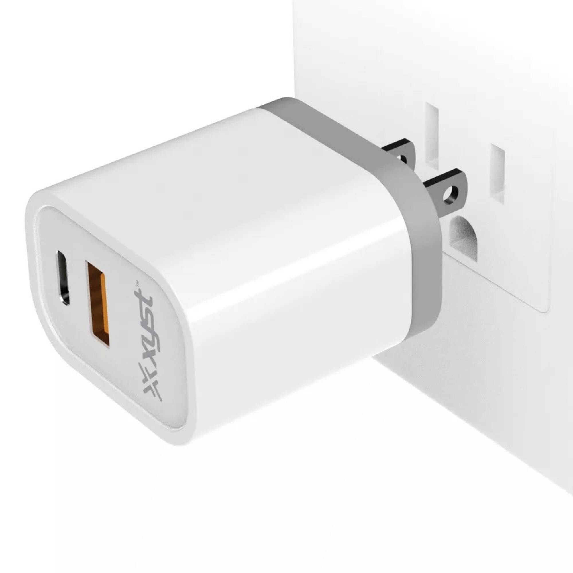 Alt View 2. Xyst - 3.4-Amp Dual USB Wall Charger with USB Port and USB Type-C Port - White.