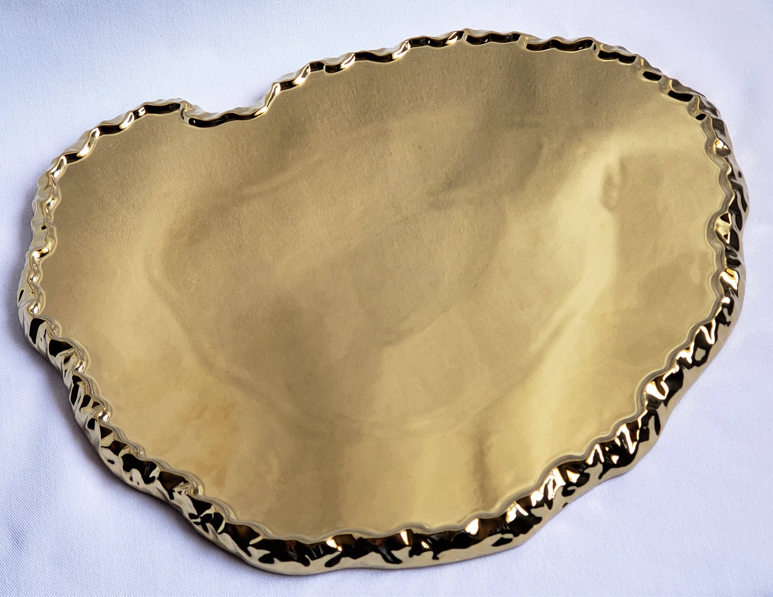 Angle. Jiallo - Rock Cheese Tray - 13.25" - Gold.
