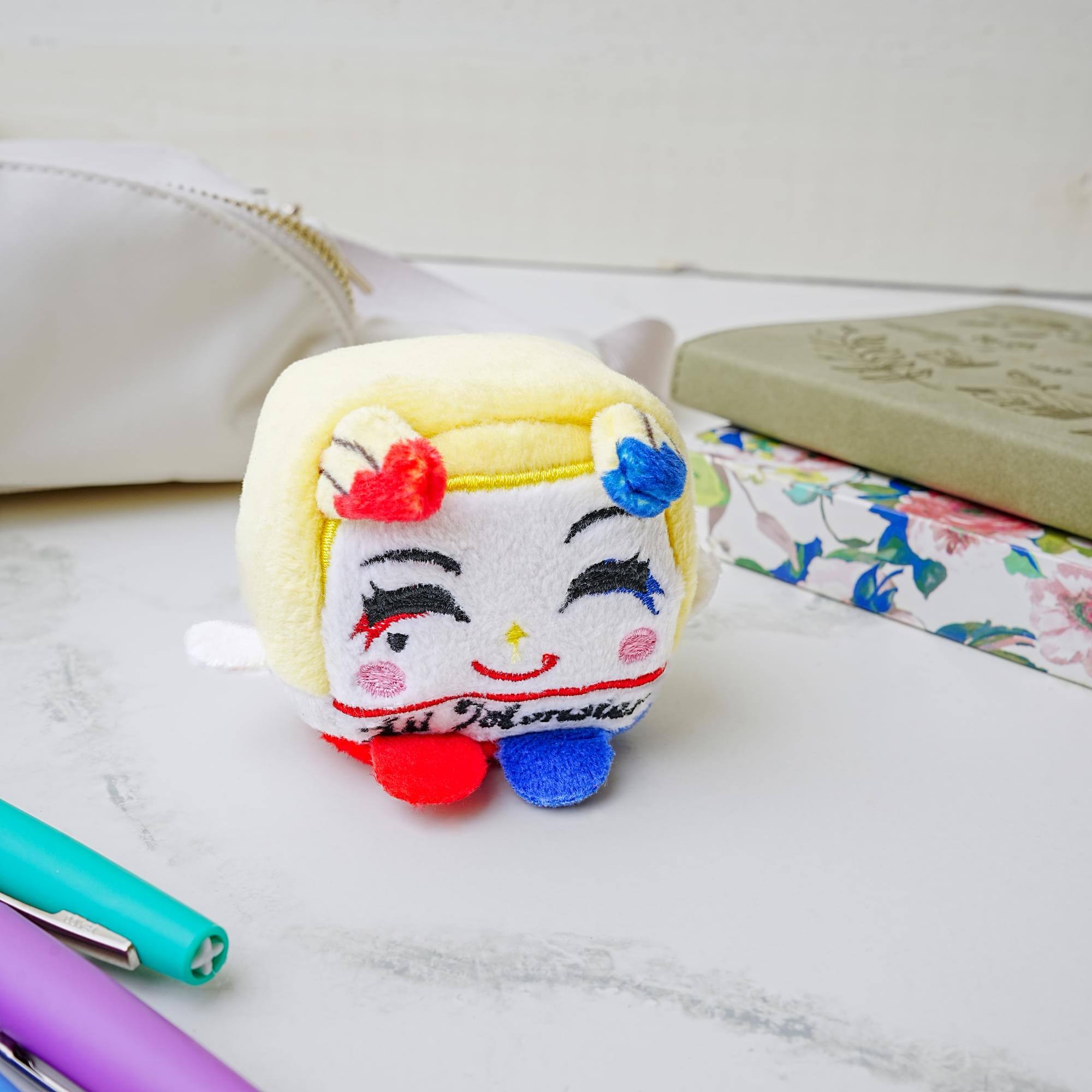 Alt View 5. Commonwealth Toys - Suicide Squad 2.5" Kawaii Cube Plush: Harley Quinn - Multi-Color.