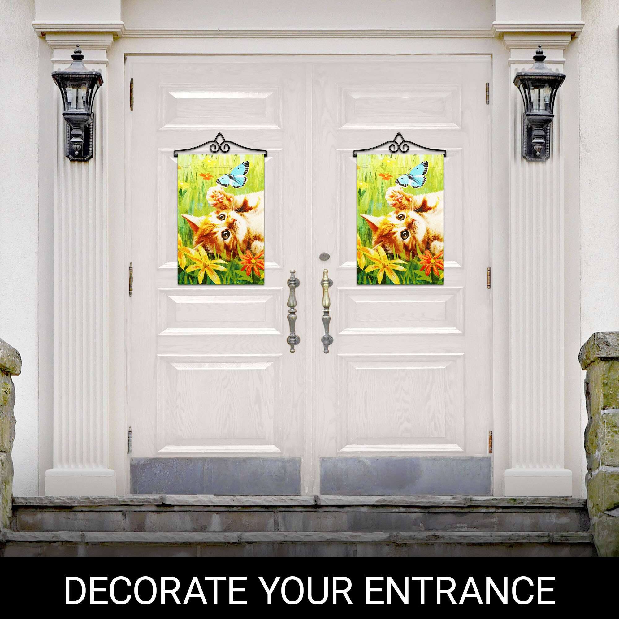 DECORATE YOUR ENTRANCE