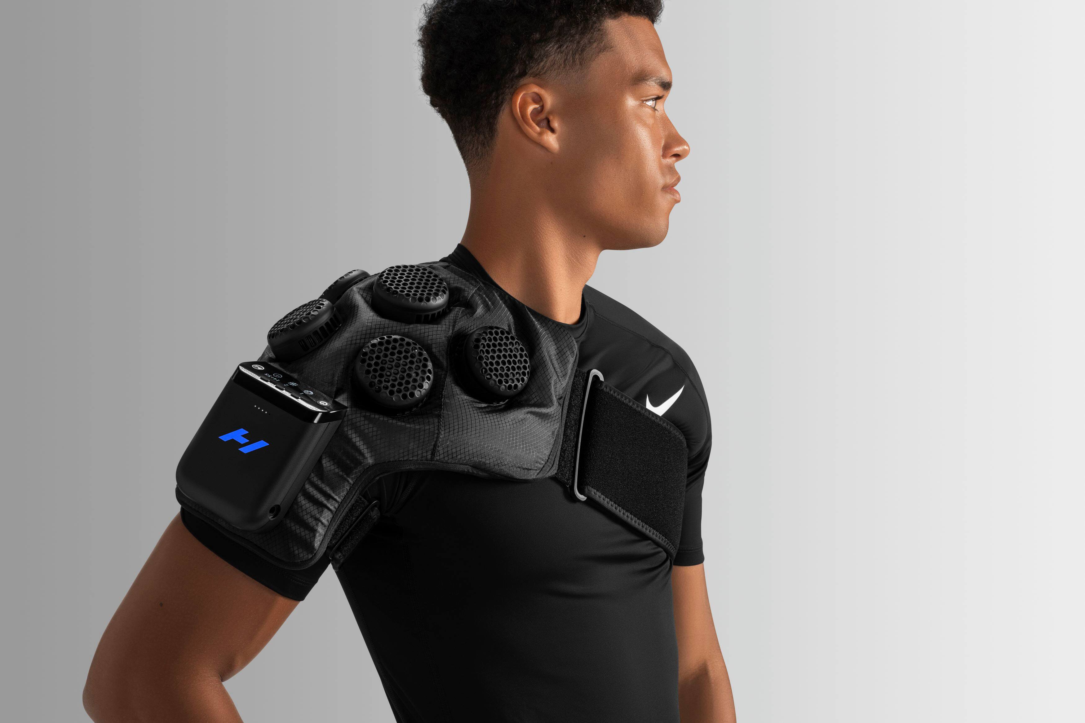Alt View 5. Hyperice - X 2 Shoulder Contrast Therapy Device - Black.