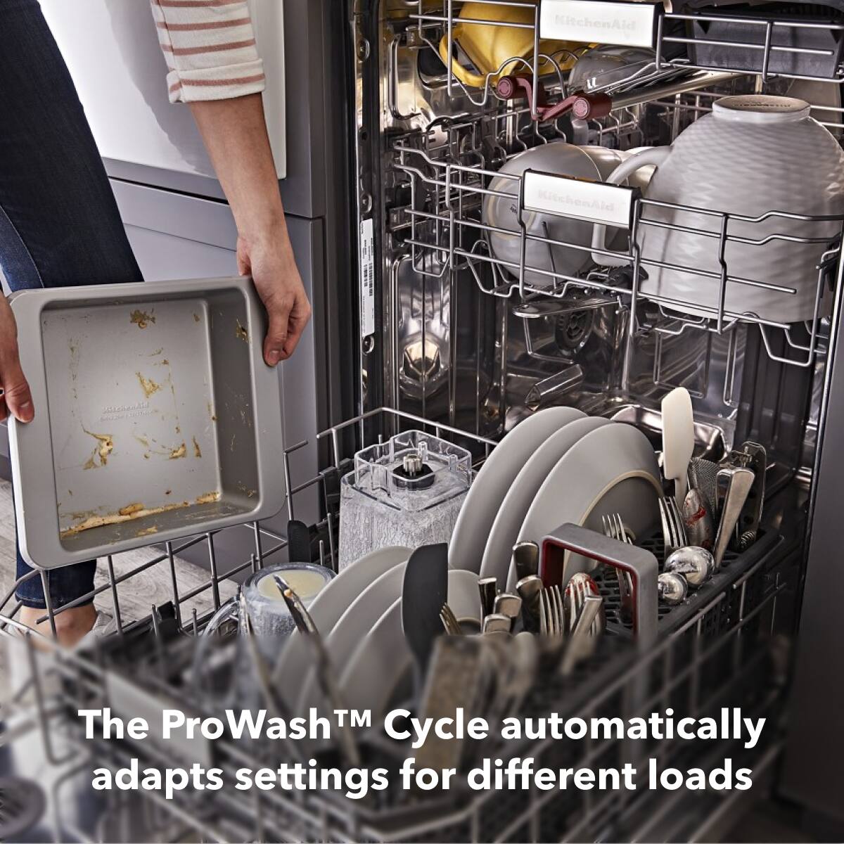 The ProWash™ Cycle automatically adapts settings for different loads.