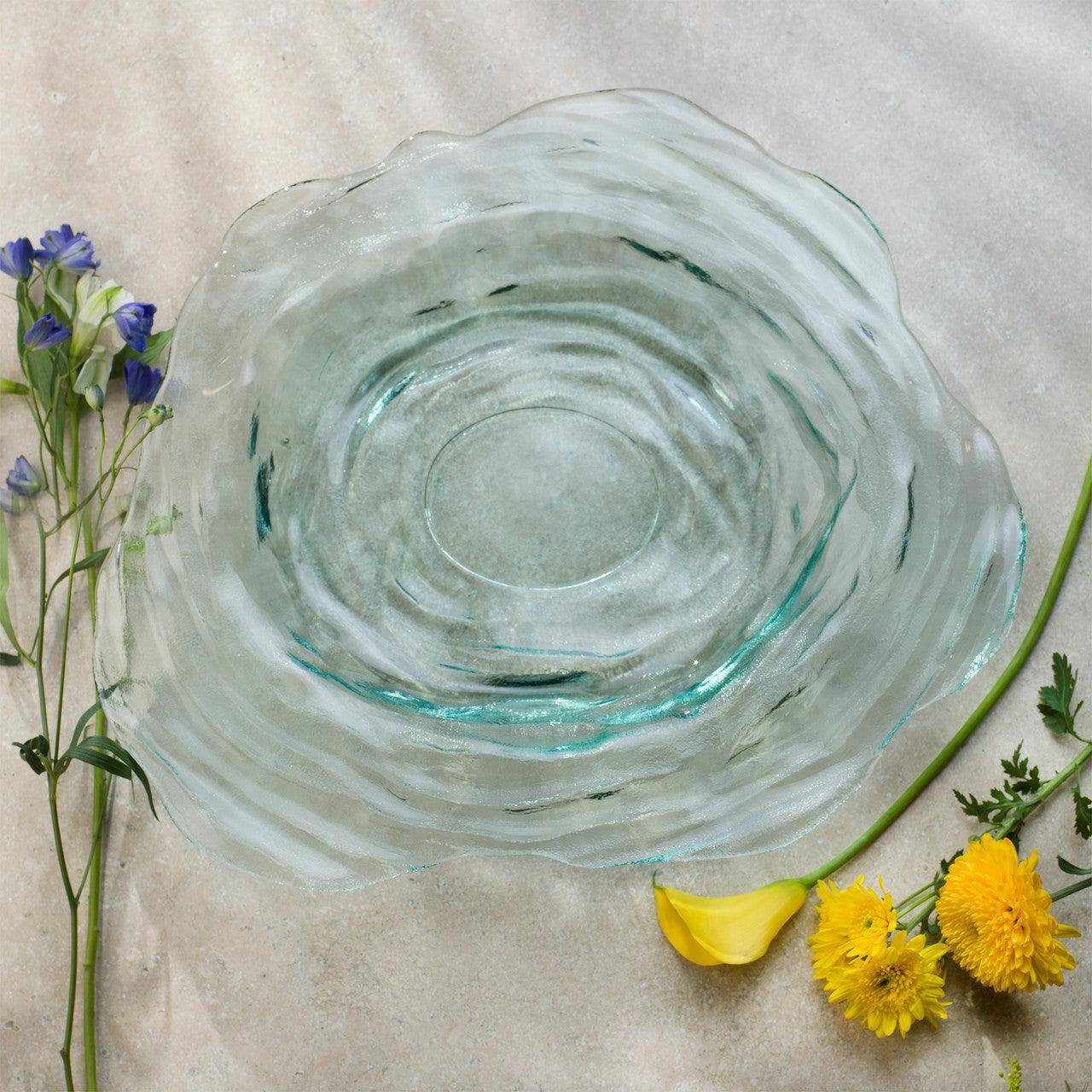 Angle. Euro Ceramica Home - Euro Essential Tornado 18" Serving Platter - Clear/Green.