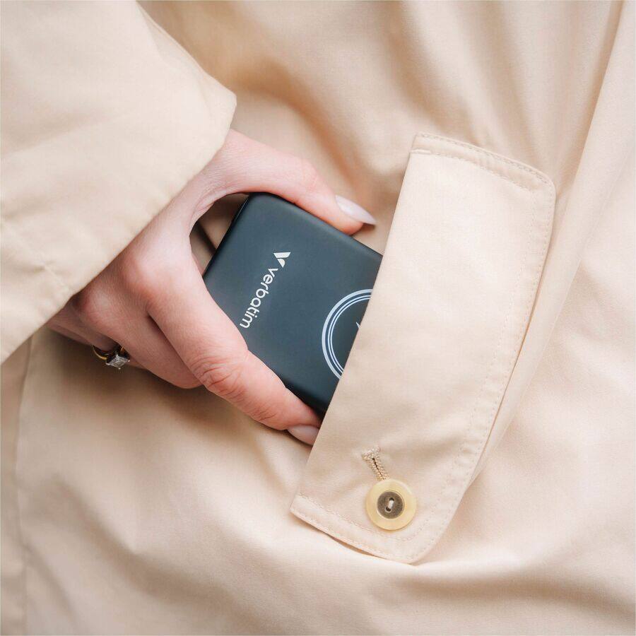 Alt View 5. Verbatim - Verbatim Charge 'n' Go Magnetic Wireless Power Bank 10000 mAh - Black - For Smartphone - Lithium Polymer (Li-Polymer).