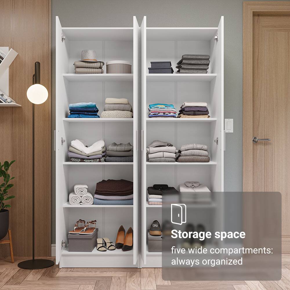 Storage space  
five wide compartments:  
always organized