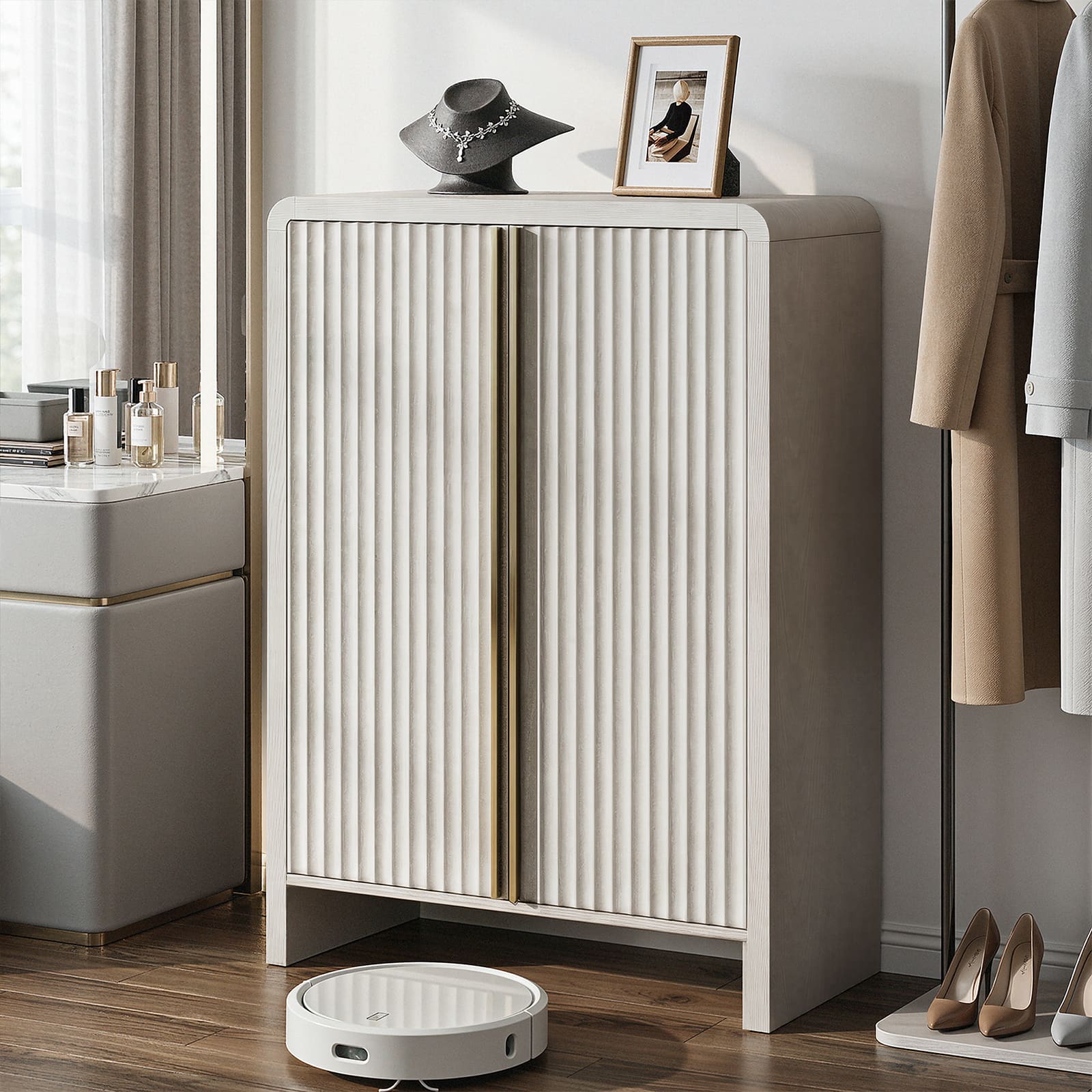 ModernMate - 20 Pairs Fluted Shoe Cabinet with Adjustable Shelves, Arch Profile Shoes Organizer Cabinet with Solid Metal Handle - White Alder