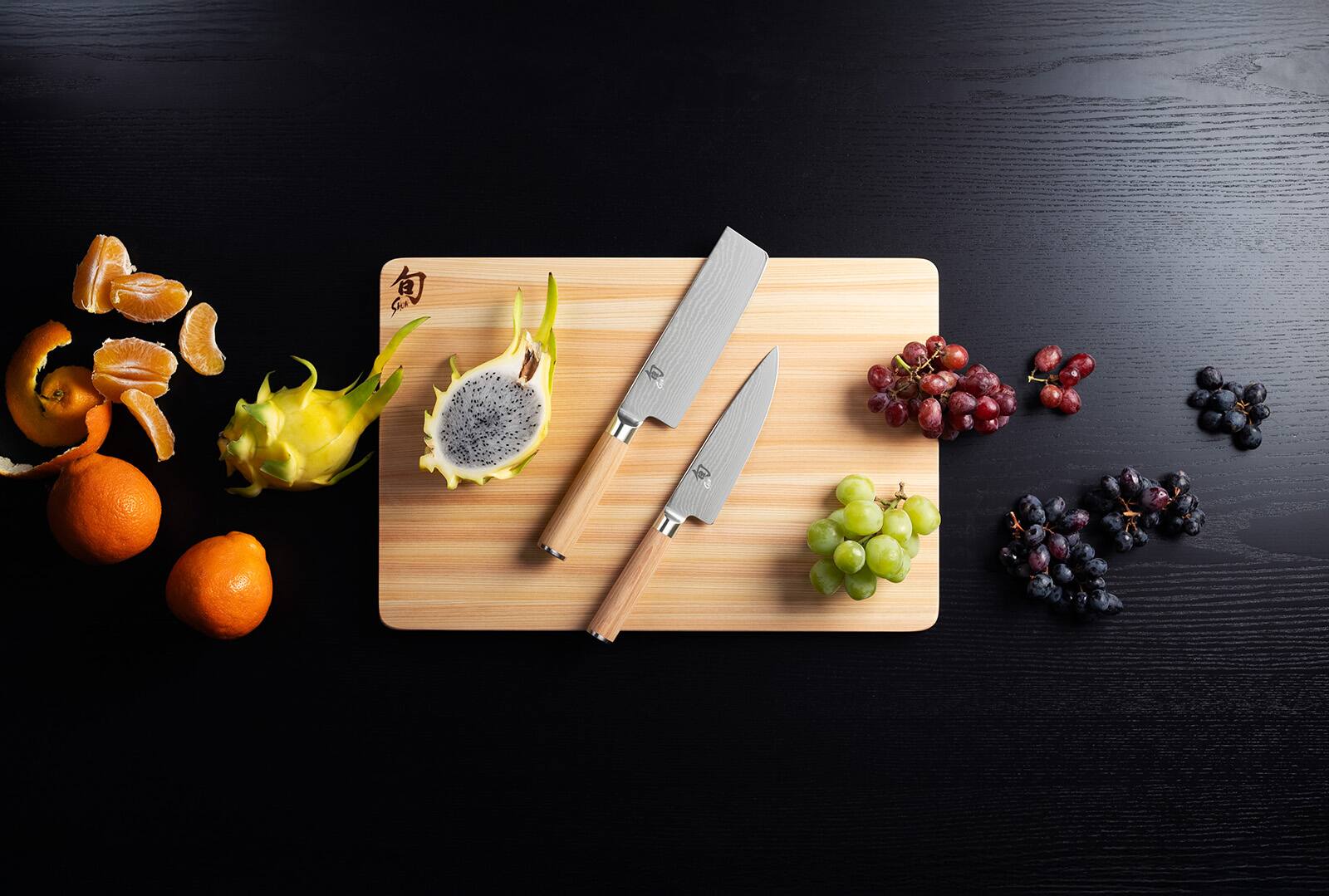 Alt View 4. Shun - Classic Blonde 6.5 Inch Nakiri Knife - Silver.