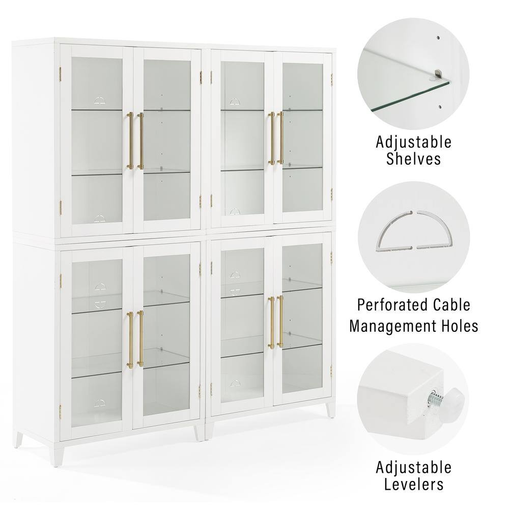 Adjustable Shelves  
Perforated Cable Management Holes  
Adjustable Levelers