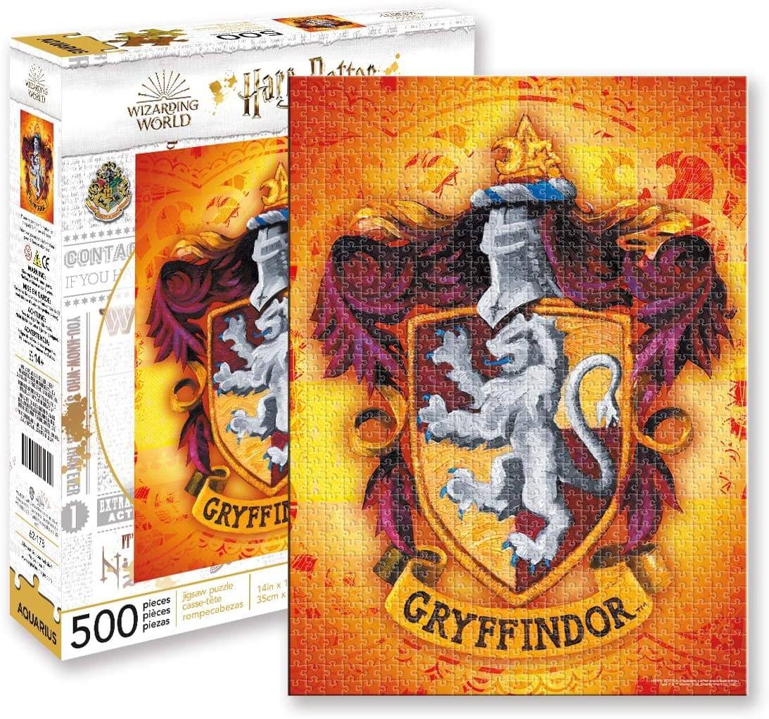 Sure, here is the corrected and grouped text from the image:

---

**WIZARDING WORLD**

**Harry Potter**

**500 pieces**

**jigsaw puzzle**

**14in x 35cm**

**rompecabezas**

**pieces**

**AQUARIUS**

**GRYFFINDOR**

**IF YOU KNOW WHO YOU ARE, YOU KNOW WHO YOU ARE**

**EXTRA ACT**

**CONTAINS**

**500 piezas**

**jigsaw puzzle**

**14in x 35cm**

**rompecabezas**

**pieces**

**AQUARIUS**

**GRYFFINDOR**

**IF YOU KNOW WHO YOU ARE, YOU KNOW WHO YOU ARE**

**EXTRA ACT**

---

This text is taken from the packaging and the puzzle itself.
