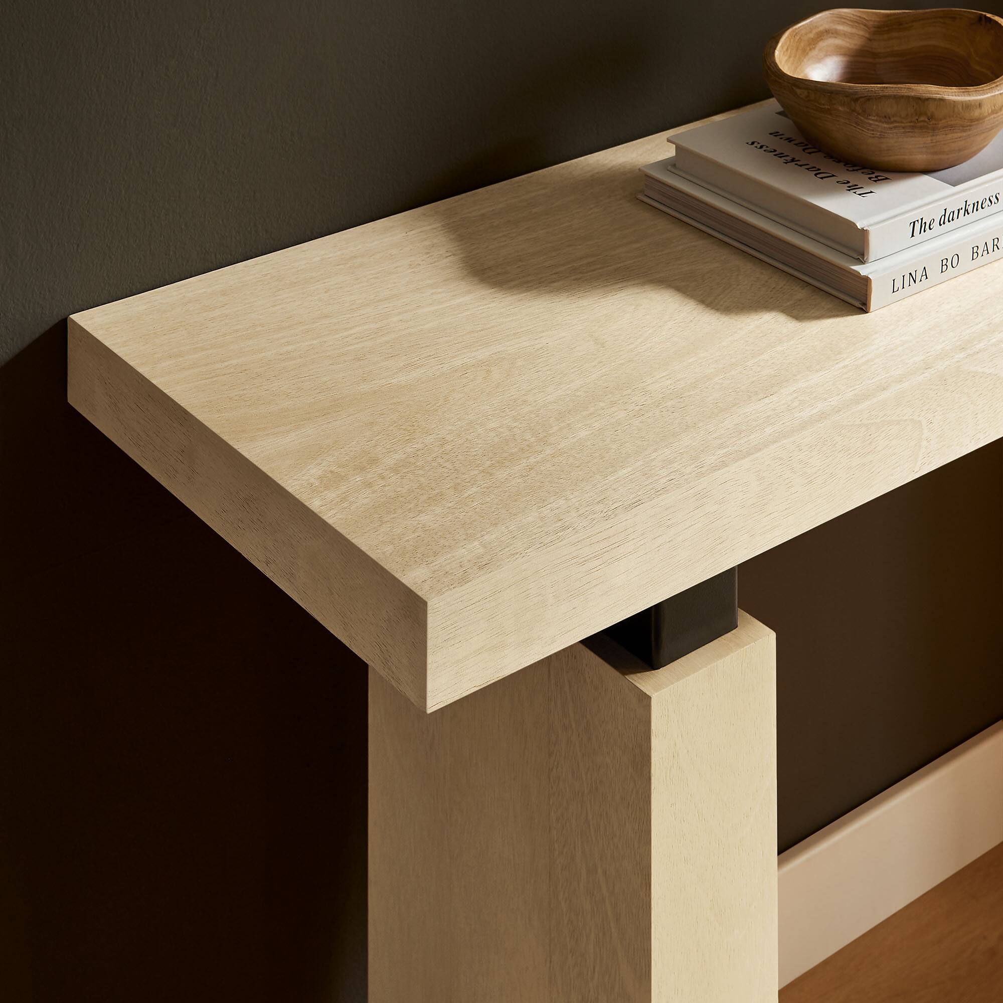 The darkness  
LINA BO BÄR