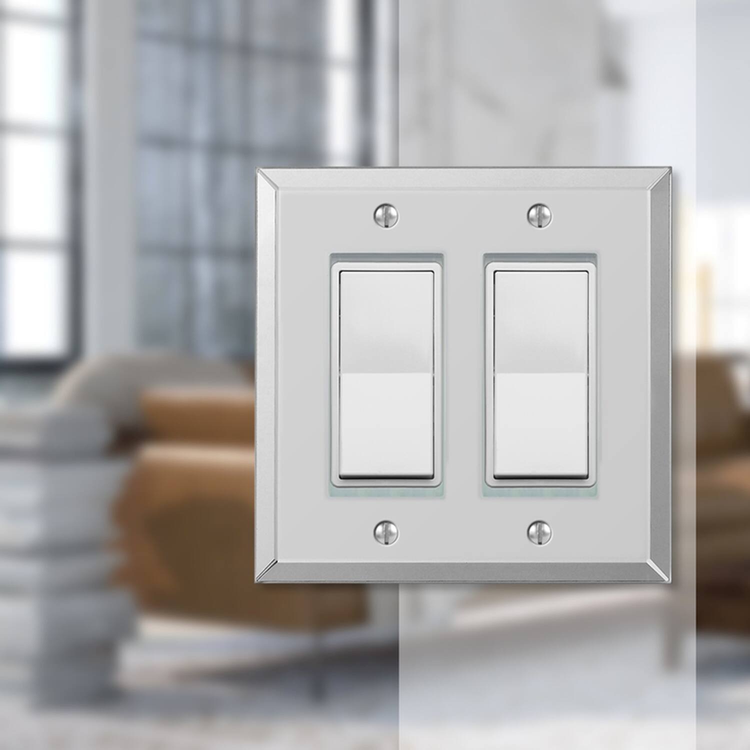 Left. AMERELLE - Amerelle Decora Mirror Clear 2 gang Acrylic Decorator Wall Plate 1 pk - Clear.