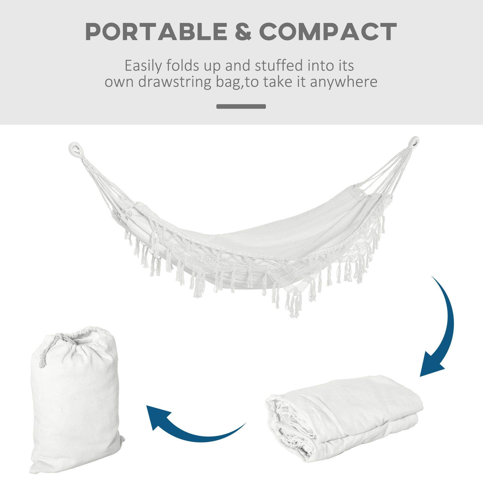 PORTABLE & COMPACT  
Easily folds up and stuffed into its own drawstring bag, to take it anywhere