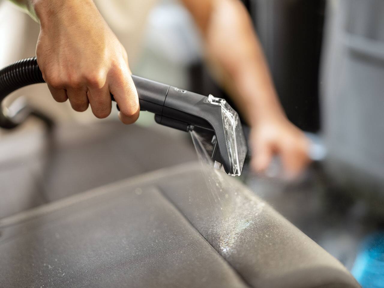 Angle. BISSELL - Little Pet Pro Portable Carpet Cleaner - Green.