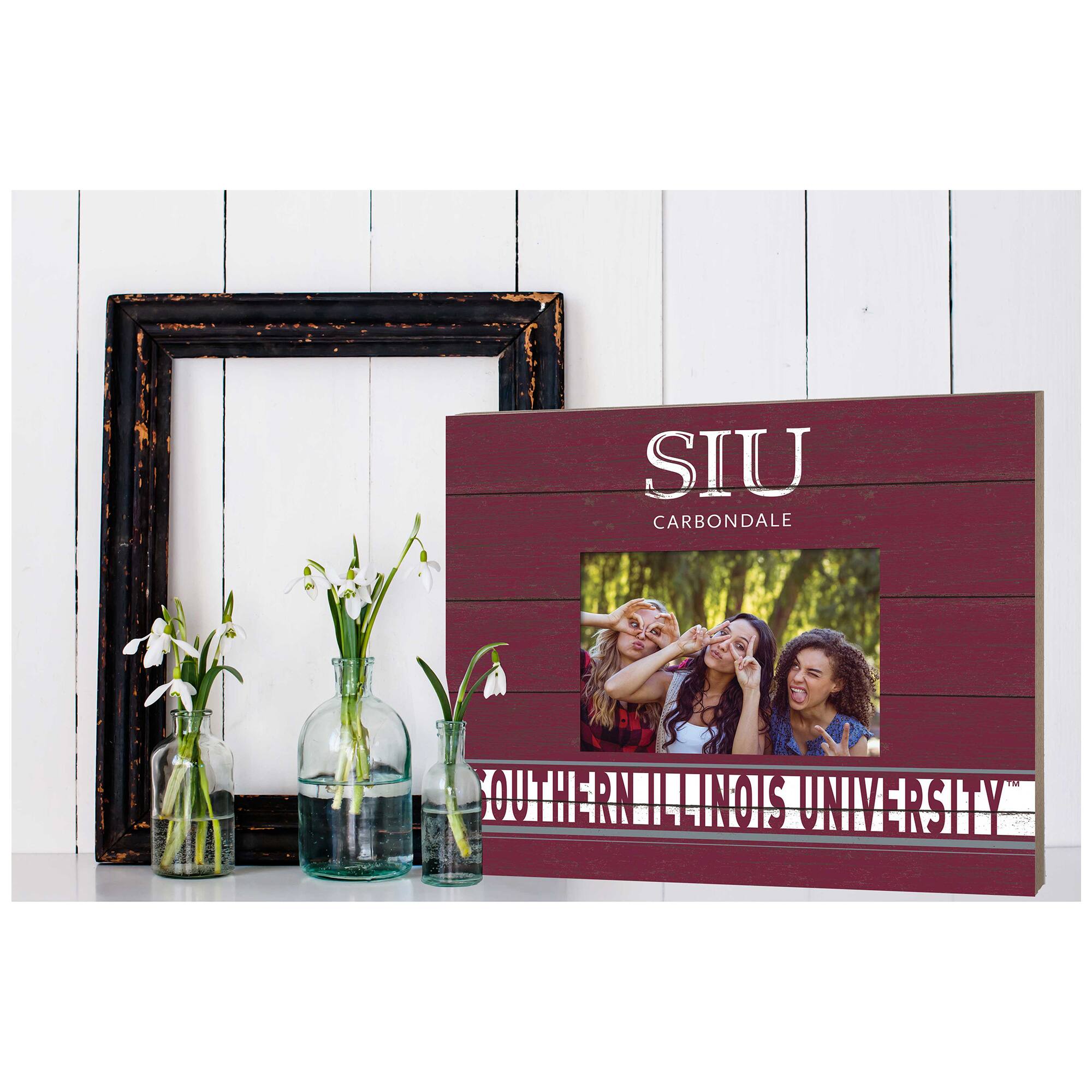 SIU CARBONDALE  
SOUTHERN ILLINOIS UNIVERSITY