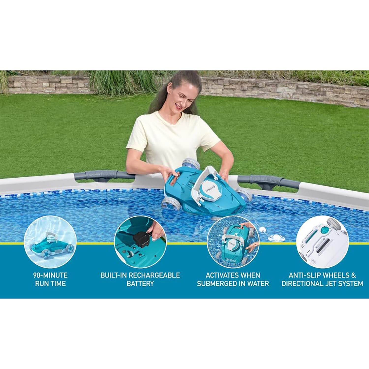 90-MINUTE RUN TIME  
BUILT-IN RECHARGEABLE BATTERY  
ACTIVATES WHEN SUBMERGED IN WATER  
ANTI-SLIP WHEELS & DIRECTIONAL JET SYSTEM
