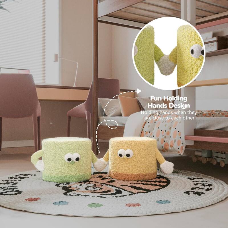 Fun Holding Hands Design  
Holding hands when they are close to each other