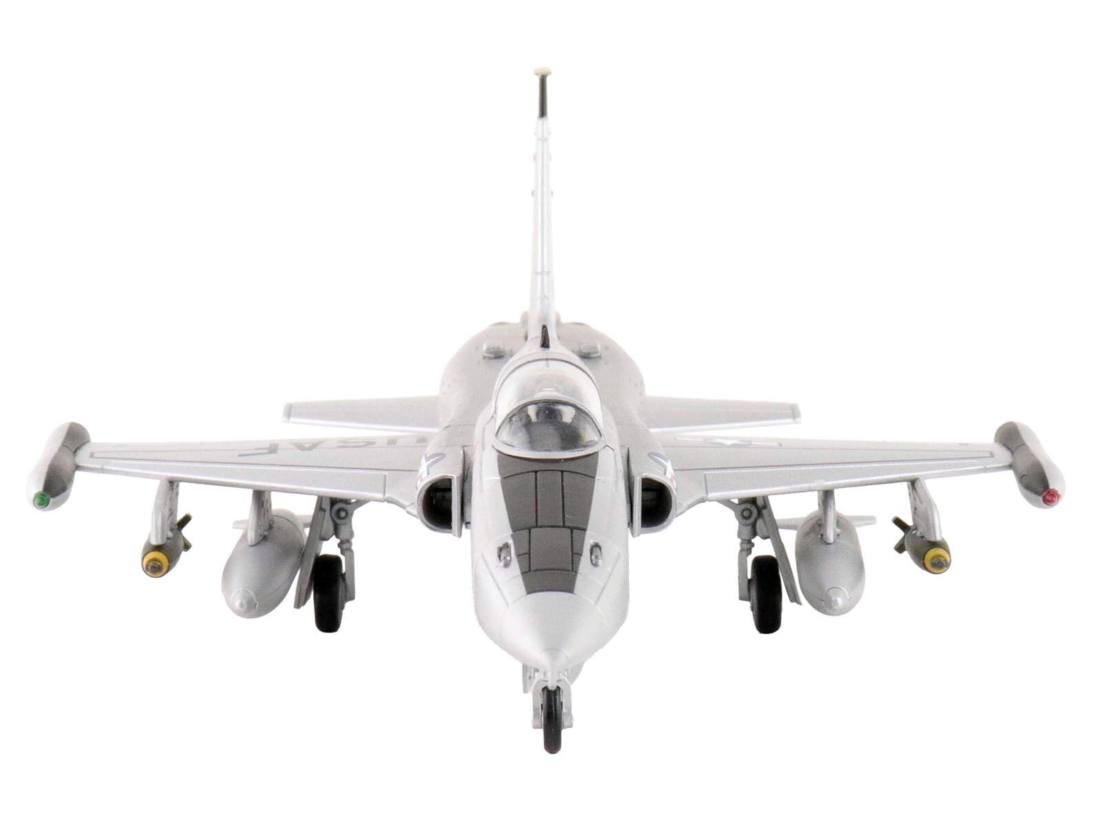 Alt View 2. Hobby Master - Northrop F-5A Freedom Fighter Aircraft "38381" (1960s) US Air Force "Air Power Series" 1/72 Model by Hobby Master.