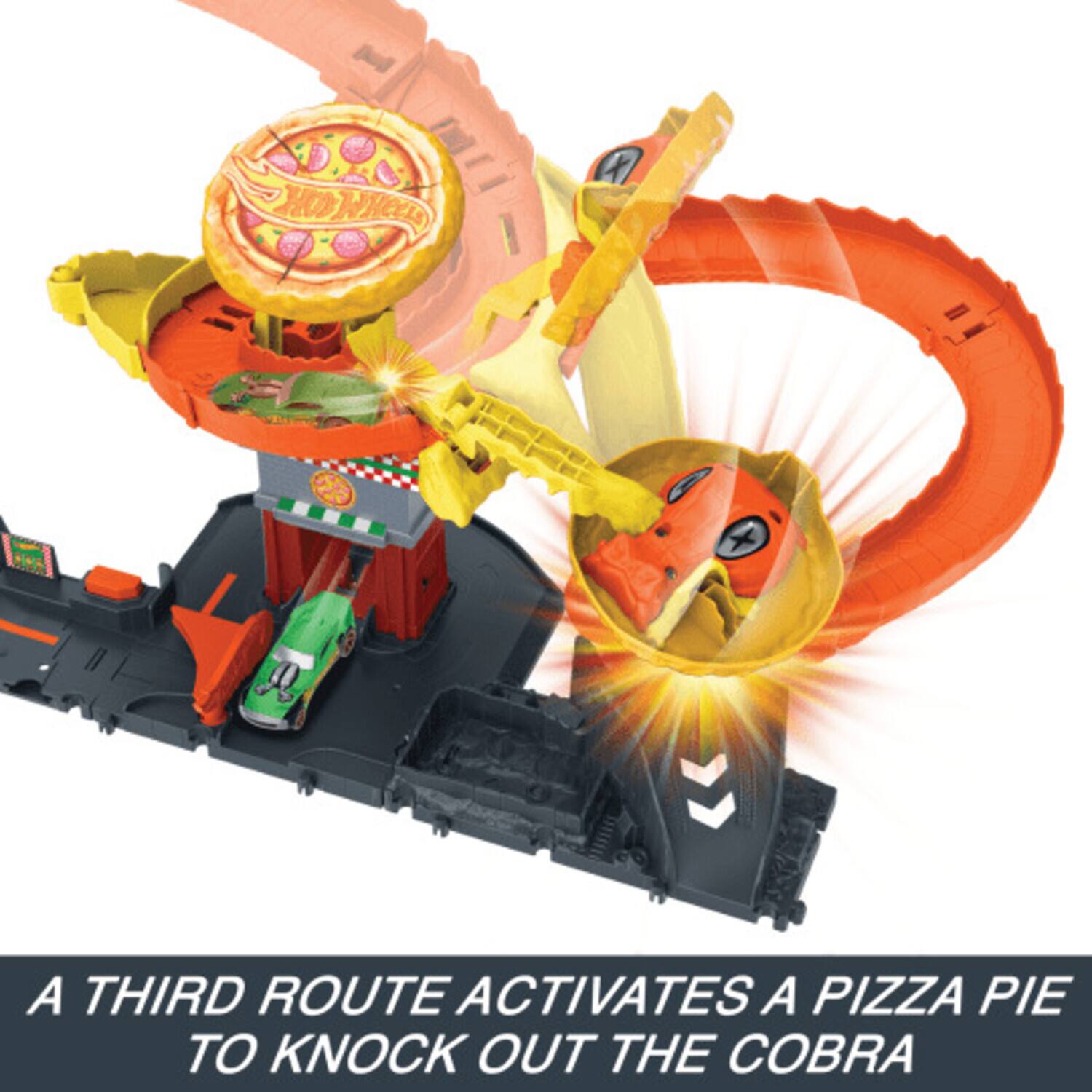 Mattel Hot Wheels City Pizza Slam Cobra Attack Playset with 1:64