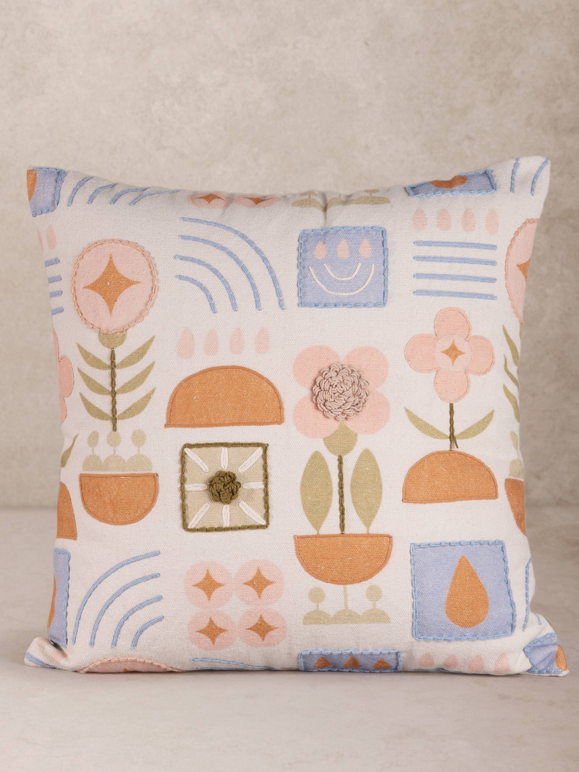 Front. GAURI KOHLI - Junia Pillow - Multicolored.