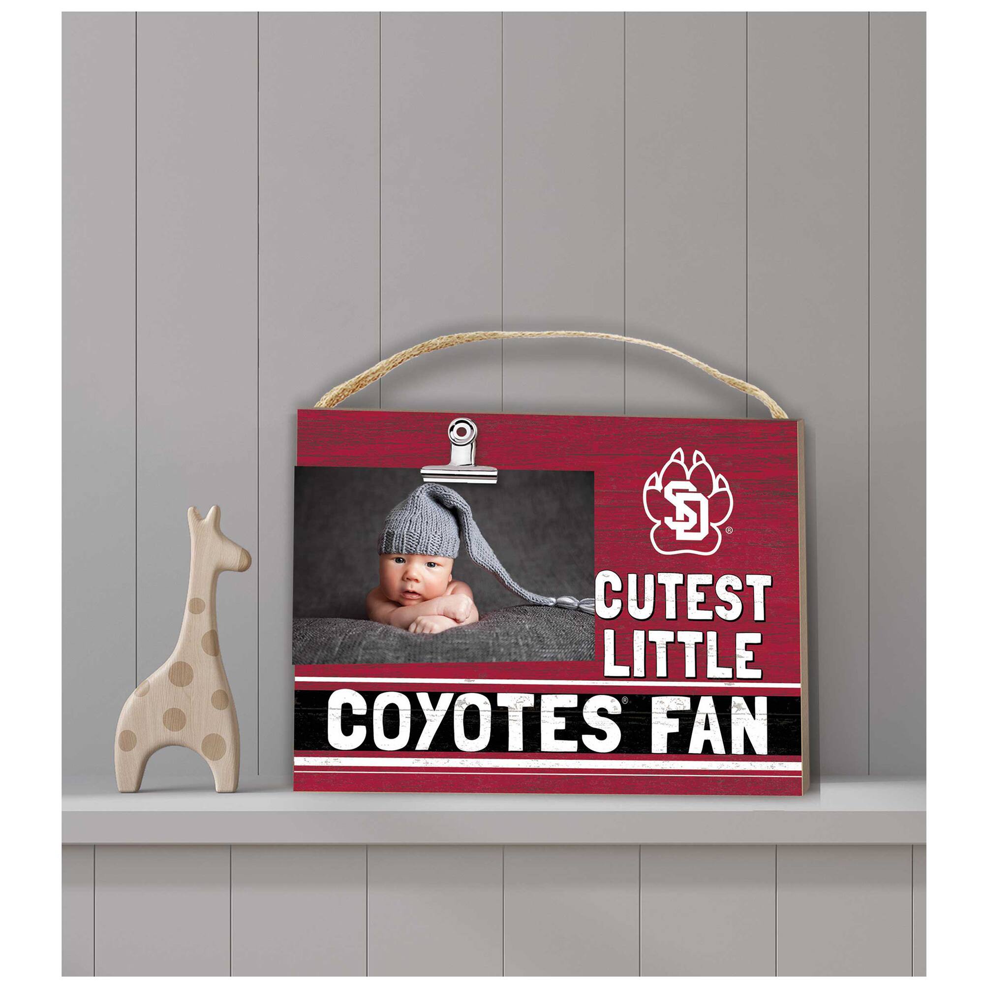 CUTEST LITTLE COYOTES FAN