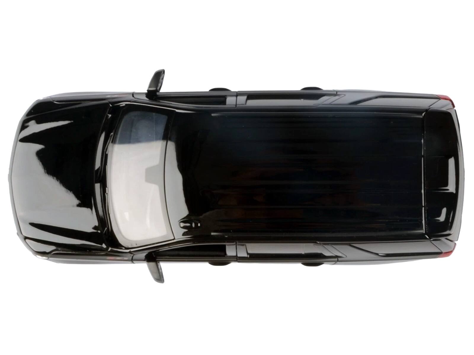 Alt View 4. Motormax - 2025 Chevrolet Tahoe Z71 Black "Timeless Legends" Series 1/24 Diecast Model Car by Motormax.