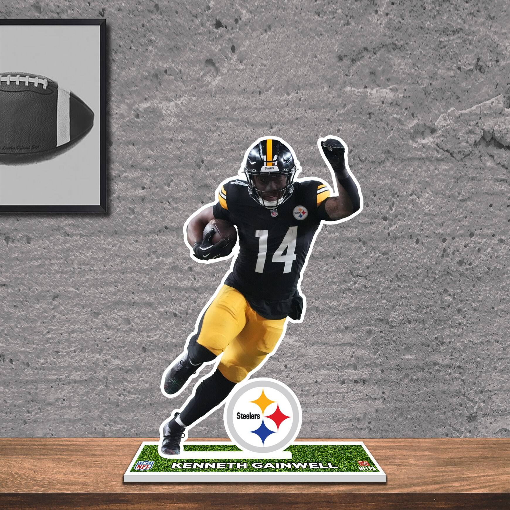 - 14 Steelers KENNETH GAINWELL  
NFE NFEPA
