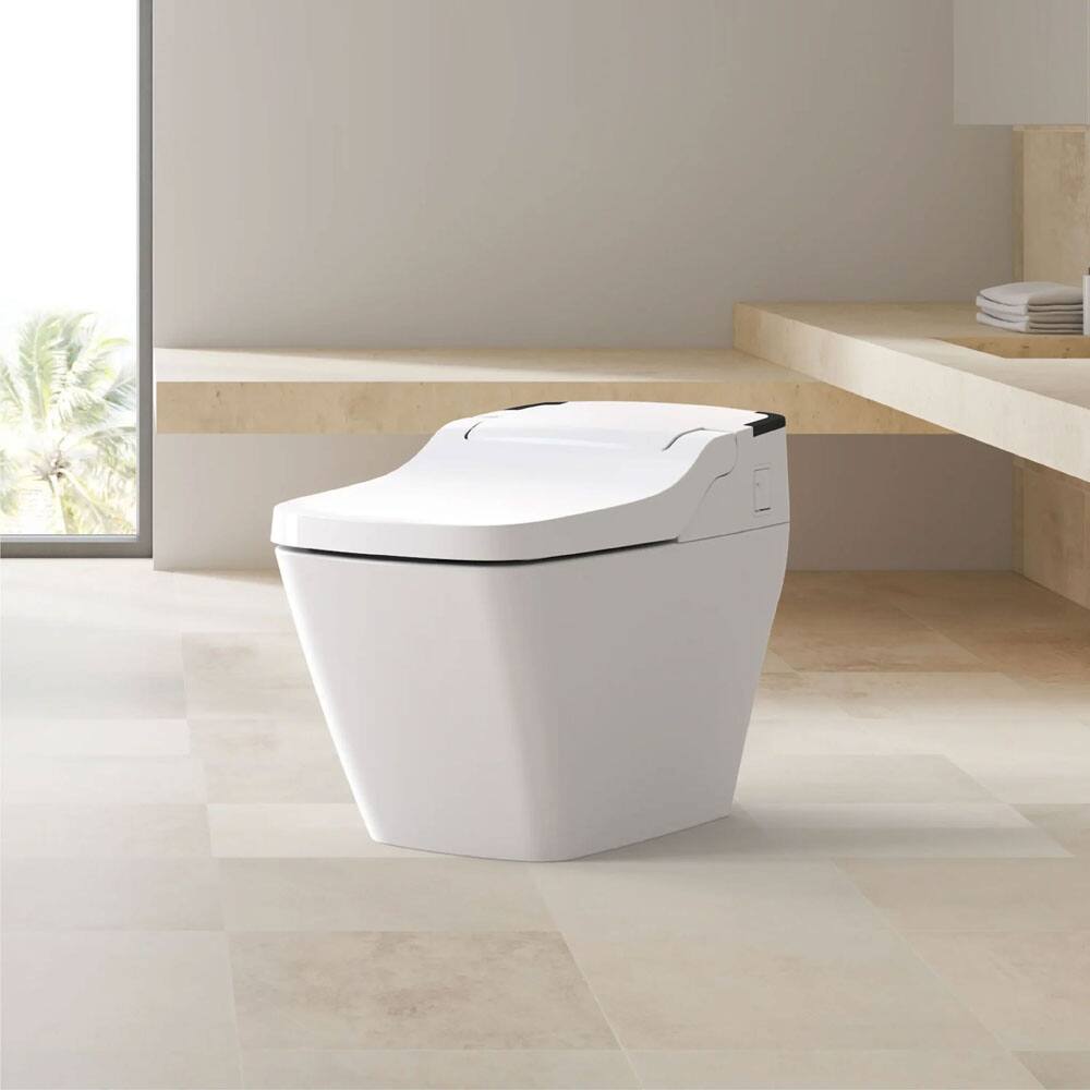 Angle. VOVO - VOVO Smart Toilet with Auto Open and Close Lid - White.